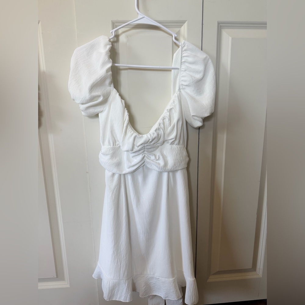 Lucy in the Sky Cream Puff Sleeve Top with Scoop Neck